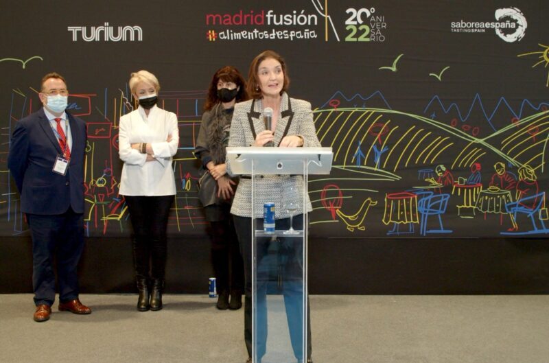 La ministra Maroto en el I Meeting de Turismo Gastronómico de Turium y Madrid Fusión