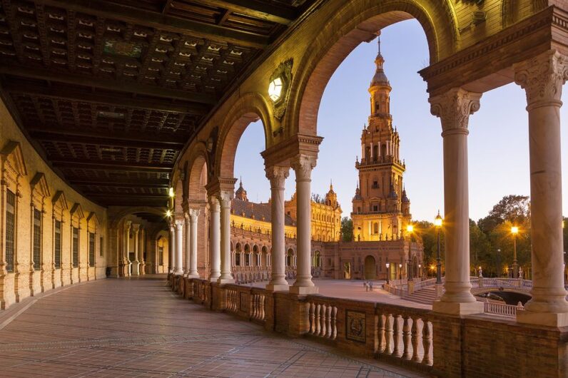 Sevilla, famosa y desconocida