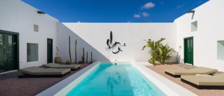 Casa Montelongo, la curiosa historia de un alojamiento único (y renovado) en Fuerteventura