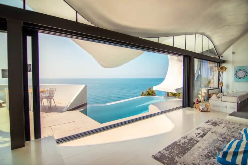 Hemos encontrado las casas de diseño en Airbnb más espectaculares de España (y dos están en Madrid)