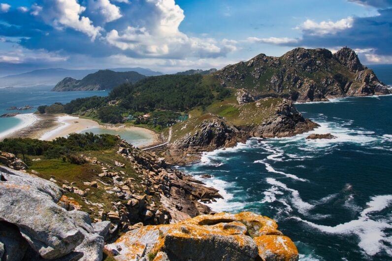 La mejor playa del mundo está en las Islas Cíes: te contamos cómo llegar y qué hacer allí