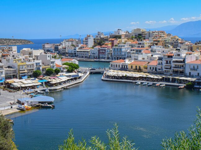 Los mejores destinos para ba&ntilde;arse en oto&ntilde;o son estas islas mediterr&aacute;neas: est&aacute;n llenas de pueblos con encanto