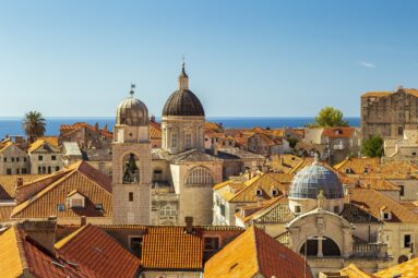 Venecia no quiere morir de turismo: destinos que est&aacute;n limitando visitantes y mejorando la experiencia