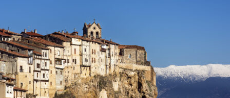 Este es el precioso pueblo medieval del norte que en realidad es la ciudad más pequeña de España