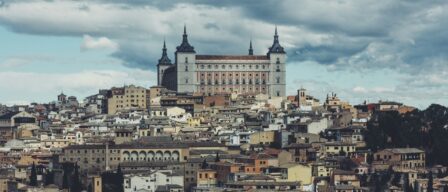 Si quieres viajar al pasado con todas las comodidades de la vida moderna, tienes que ir a Toledo