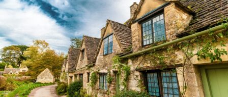 Este pueblo inglés es tan bonito que aparece en el pasaporte británico, pero no lo conoce nadie
