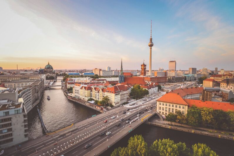 De Berlín a Valencia: las ciudades favoritas de los nómadas digitales, valoradas de mejor a peor