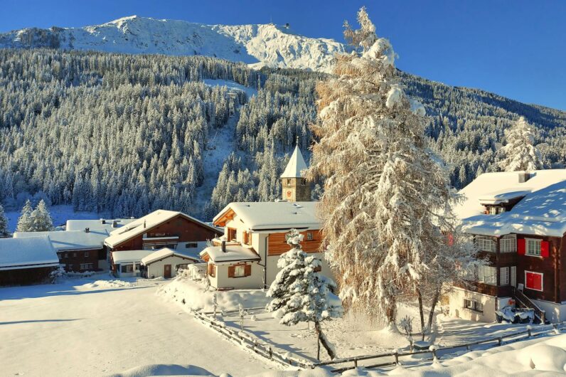 La Suiza catalana: el pueblo de los Pirineos que se cubre de nieve en invierno y que no parece España