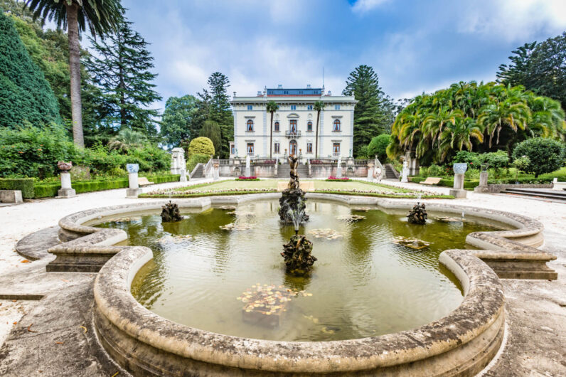 El Versalles español de Asturias que solo unos pocos conocen: un palacio escondido con jardín francés y obras de arte