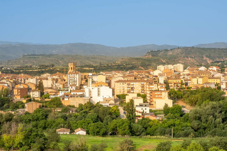 El municipio más grande de Cataluña no es Barcelona: naturaleza y arquitectura medieval con vistas a los Pirineos