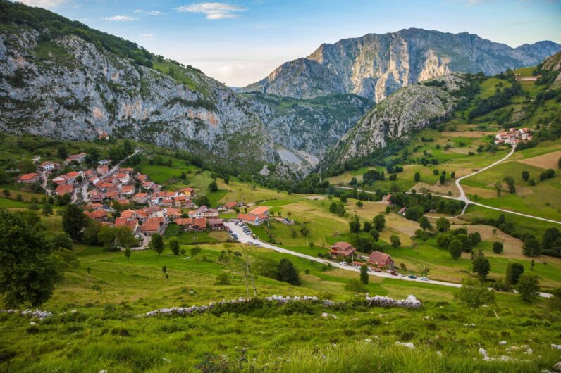 De los Picos de Europa al mar Cantábrico: estos son los miradores con las mejores vistas de Cantabria