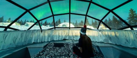 Un hotel dentro de un iglú: esta es la mejor forma de disfrutar de las auroras boreales de Finlandia sin preocupaciones