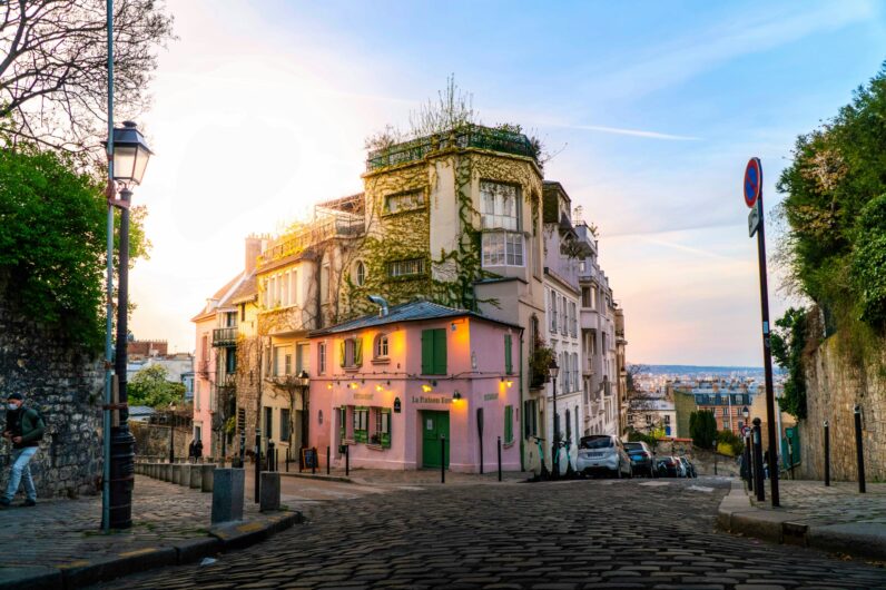 Un paseo por Montmartre: qué hacer y dónde comer en el París más auténtico