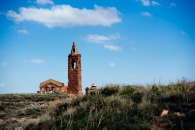 De Granadilla a Belchite: los pueblos abandonados de Espa&ntilde;a que todav&iacute;a pueden visitarse