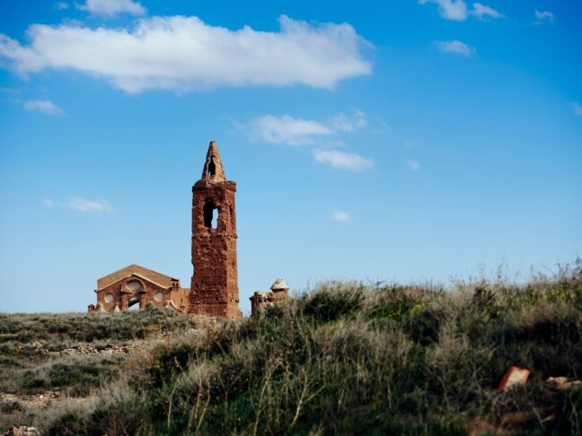 De Granadilla a Belchite: los pueblos abandonados de Espa&ntilde;a que todav&iacute;a pueden visitarse