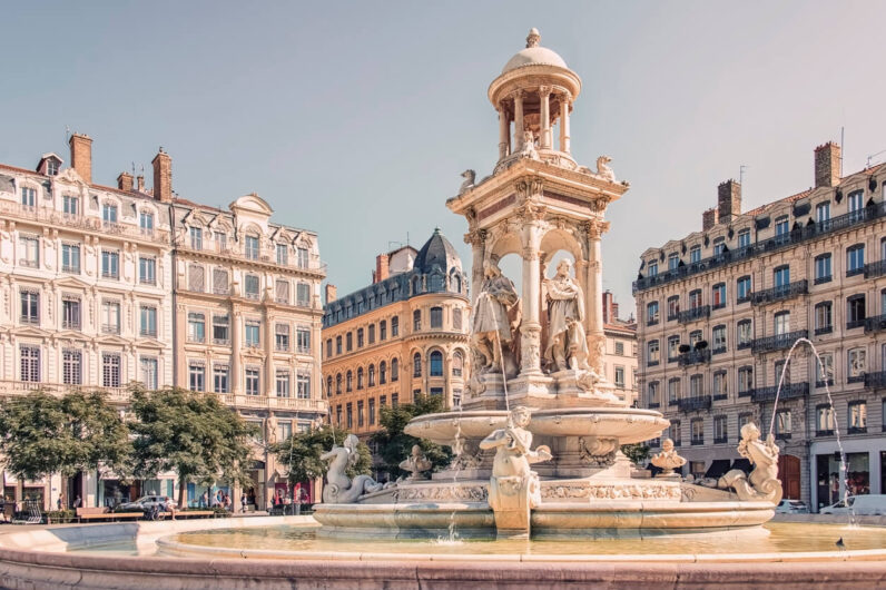 Los pasadizos secretos de Lyon: la ciudad francesa que has descubierto en Los años nuevos, la serie que arrasa en Movistar Plus+
