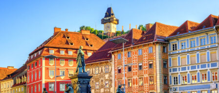 Qué ver en Graz, la ciudad austriaca llena de relojes que está detenida en el tiempo