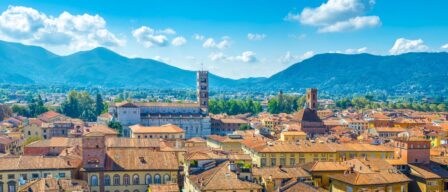 Ni Ávila ni Lugo, la ciudad amurallada más impresionante está en Italia y tiene una de las iglesias más bonitas de la Toscana