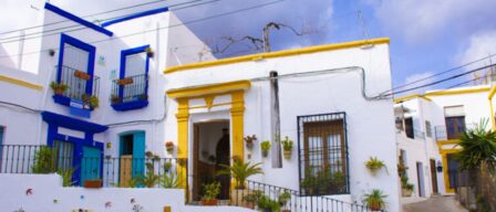 Este pueblo blanco de Almería está entre los más bonitos de España y es uno de los más visitados de Andalucía