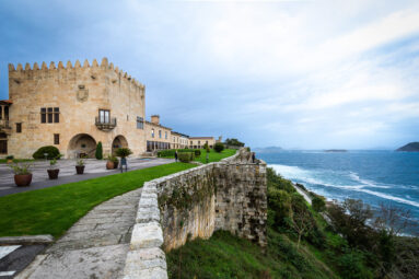 El parador perfecto para San Valentín fue elegido como el más bonito de España y se encuentra en el interior de un palacio neogótico