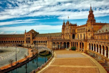Guía de viaje a Sevilla: descubre la capital de Andalucía