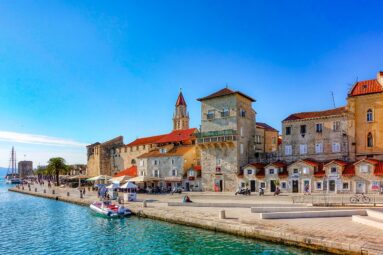 De antigua ciudad griega a paraíso en el Adriático: así es Trogir, una de las ciudades más bonitas de Croacia
