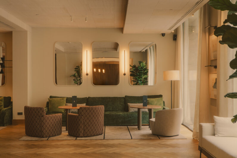 Modernismo y buena gastronomía en este céntrico hotel de Barcelona: así es el clásico que acaba de ser reformado