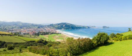 Este es el pueblo vasco donde mejor se come: tiene vistas al mar, playas kilométricas y restaurantes increíbles