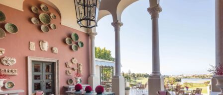 Tiene uno de los spas más grandes de Europa y más obras de arte que un museo: así es el hotel español favorito de la alta sociedad