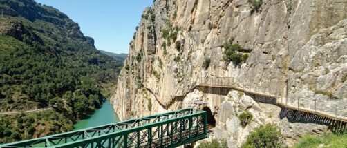 La ruta de senderismo más espectacular de España está en Andalucía y recorre un cañón con cascadas