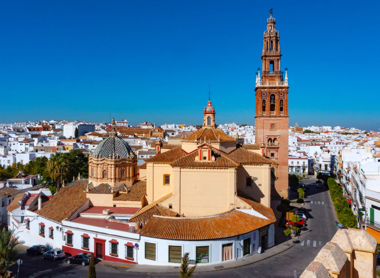 pueblos bonitos cerca de sevilla