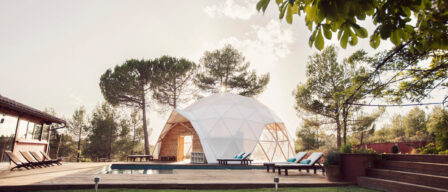 No te vas a creer dónde está este hotel: parece el paraíso, pero está en España y es perfecto para desconectar