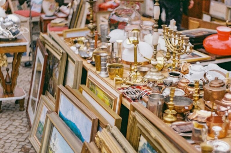 Joyas de segunda mano, productos de cercanía y artesanía única: estos son los mercadillos que llegan a Madrid en abril