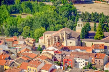 Este es el pueblo donde mejor se come: un destino medieval a dos horas de Madrid que es perfecto para una escapada