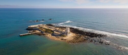 Este castillo flotante que asombra a los turistas en Cádiz fue un antiguo santuario romano