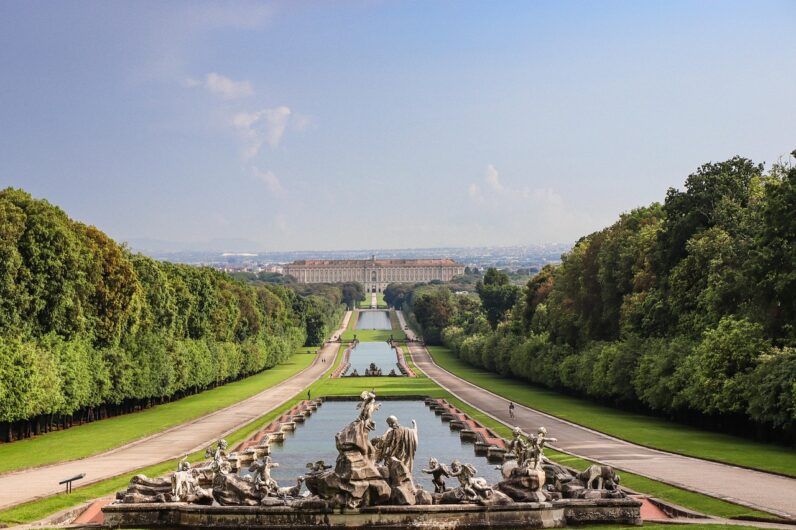 Ni Versalles ni Buckingham, el palacio más grande del mundo perteneció a un rey español y es una joya desconocida