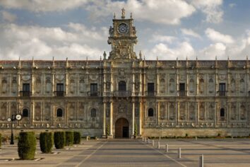 Los cinco mejores paradores de España: palacios, fortalezas góticas y conventos espectaculares