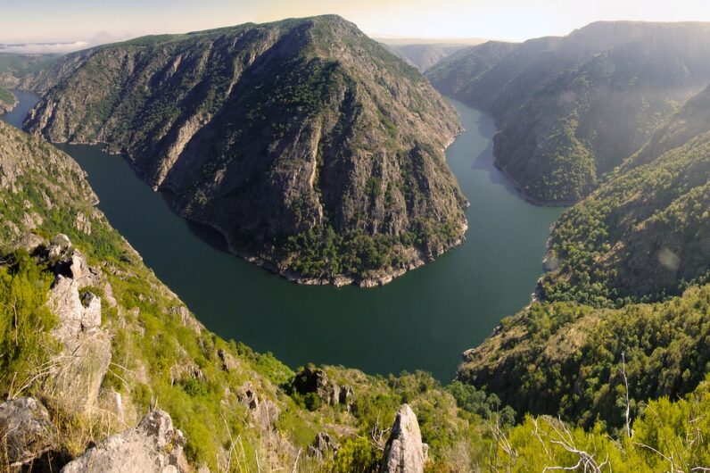 Estos son los miradores más espectaculares de la Ribeira Sacra: Galicia a vista de pájaro entre cañones y ríos