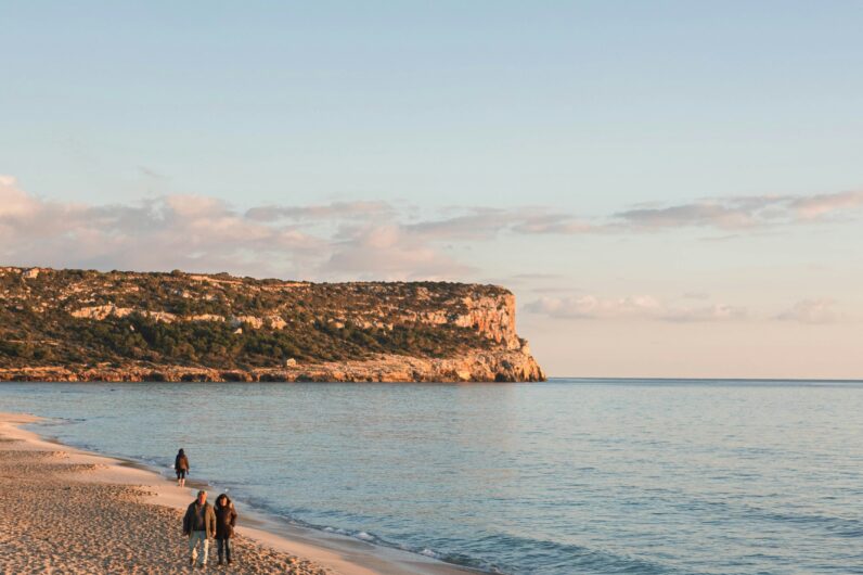 Los mejores restaurantes de Menorca para ver el atardecer con el mar de fondo