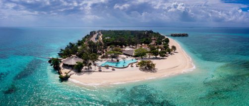 Los hoteles que te harán soñar con el paraíso tienen villas sobre el agua, son sostenibles y ensalzan lo local