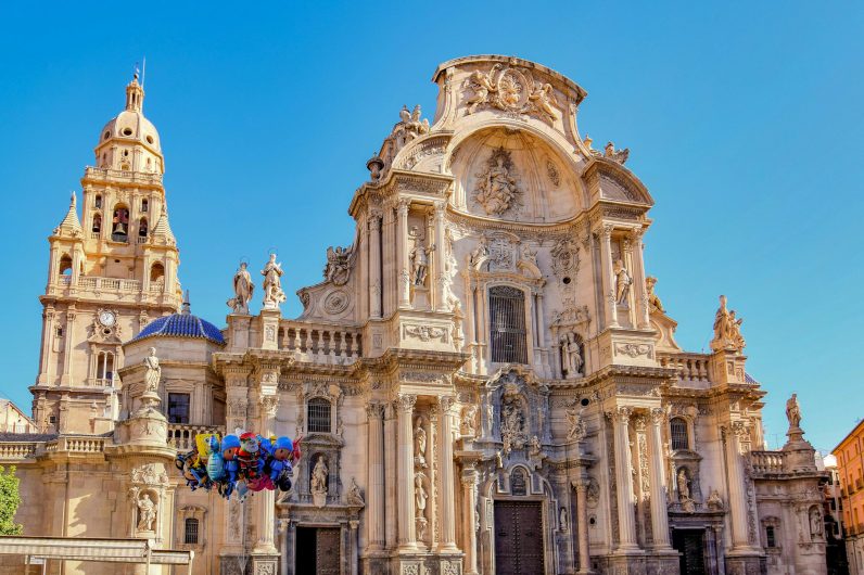 Estos son los festivales que no puedes perderte este verano… y de paso vas a hacer turismo del bueno