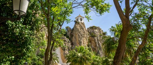Este pueblo precioso está muy cerca de Benidorm: tiene vistas impresionantes y museos únicos