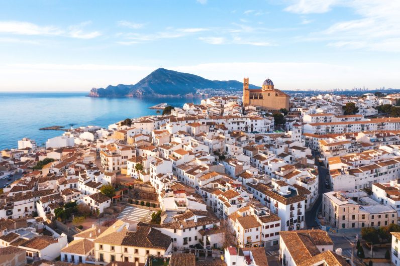 Una guía imprescindible para tener Altea en la palma de la mano