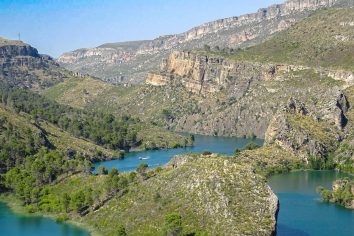 Esta piscina natural está a una hora de Madrid, es preciosa y sus aguas cristalinas no tienen nada que envidiarle a la costa