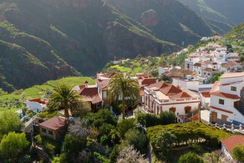Estos son los pueblos blancos más bonitos de España: de Andalucía a las islas Canarias