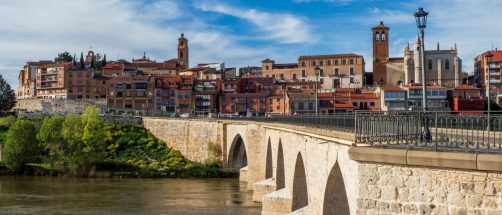 Este es el pueblo donde estuvo encerrada una reina española: está entre los más bonitos de España y es una joya medieval