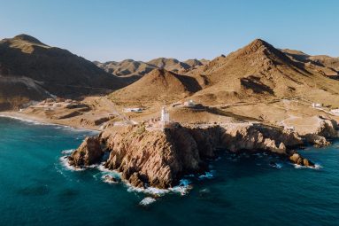 Estas son las playas secretas del Cabo de Gata: oasis de arena virgen y aguas cristalinas