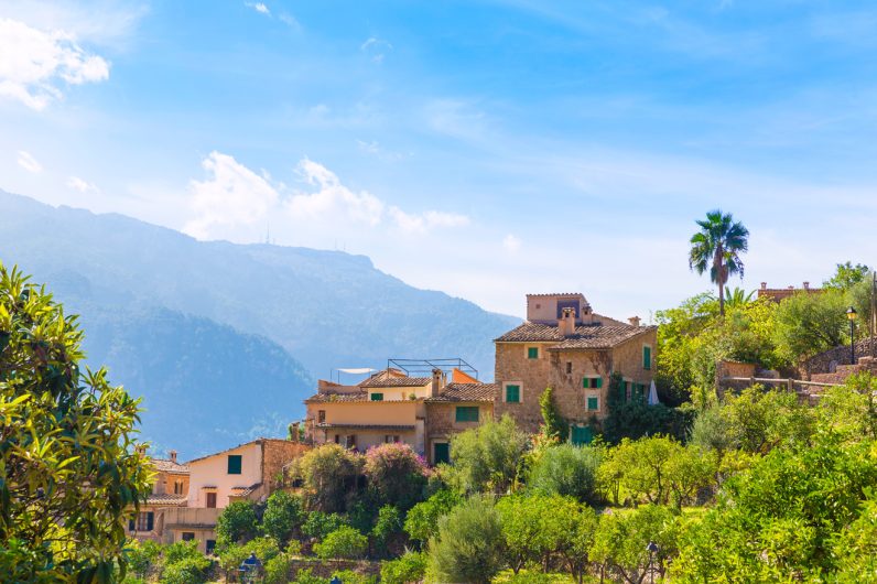 Este es el pueblo más bonito de Mallorca: tiene vistas a la Tramontana