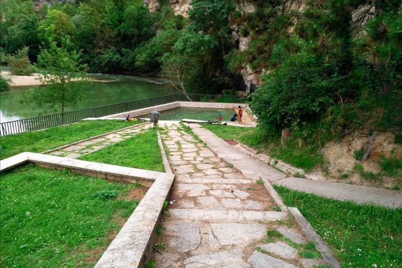 Esta piscina natural está en la ciudad más bonita de Navarra: es perfecta para refrescarse en verano