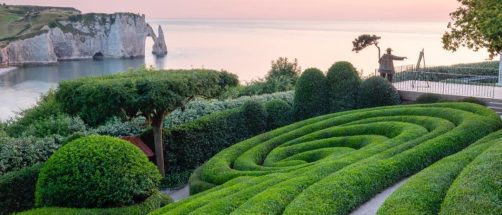 Estos son los jardines más bonitos de Francia: están suspendidos en un acantilado y parecen un cuadro surrealista